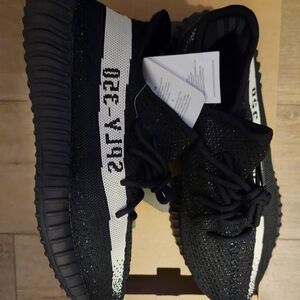 Adidas YEEZY BOOST 350 V2 Core Black white Oreo BY1604 SIZE 10